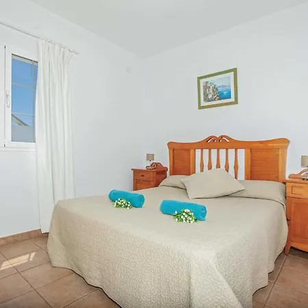 Puerto Del Carmen Sleeps 6 Wifi Villa *